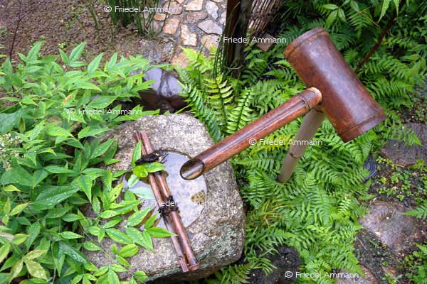 WORLD – Japan - Shrine purification fountain