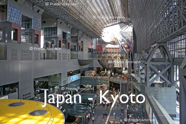 WORLD – Japan – Kyoto Station