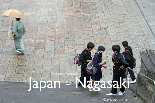 WORLD – Japan – Schoolboys, Lady in Kimono, Nagasaki