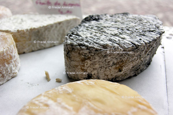WORLD - France - Bernard Antony, Maître fromager affineur - Vieux-Ferrette, Sundgau