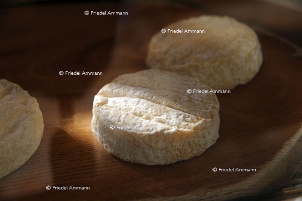 WORLD - France - Bernard Antony, Maître fromager affineur - Vieux-Ferrette, Sundgau