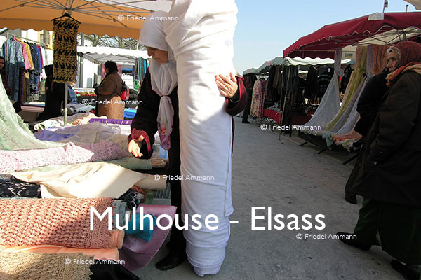 WORLD – France, Elsass – Markt / Marché, Mulhouse
