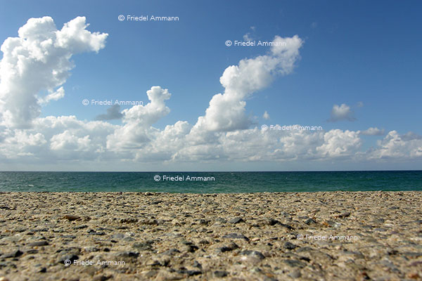 WORLD - France, Atlantik