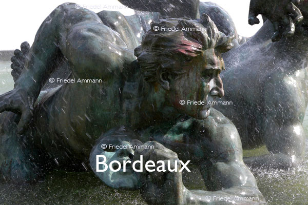 WORLD - France, Sud Ouest - Fontaine des Girondins, Bordeaux