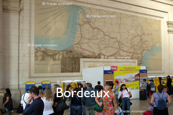 WORLD - France, Sud Ouest - Bordeaux