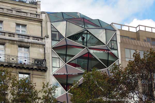 WORLD - France, Paris – Maison Citroen