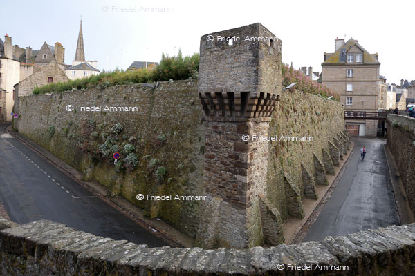 WORLD – France, Bretagne - St Malo