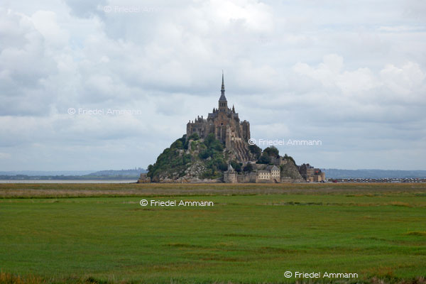 WORLD – France, Bretagne - Mont Saint-Michel, France