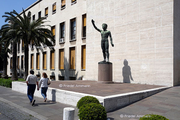 WORLD - Italia, Rom - E.U.R.