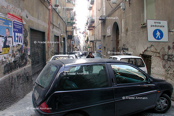 WORLD - Italia, Napoli - area pedonale