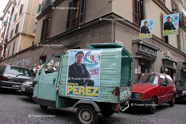 WORLD - Italia, Napoli 