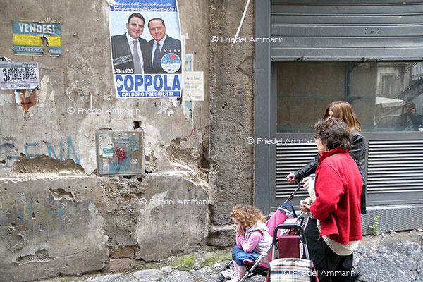 WORLD - Italia, Napoli 