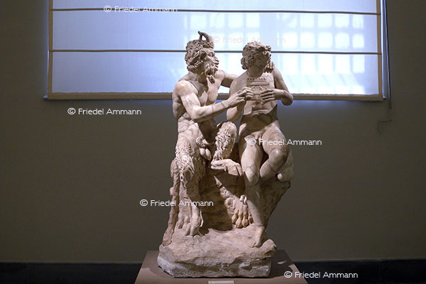 WORLD - Italia, Napoli - Archäologisches Nationalmuseum / Museo Archeologico Nazionale