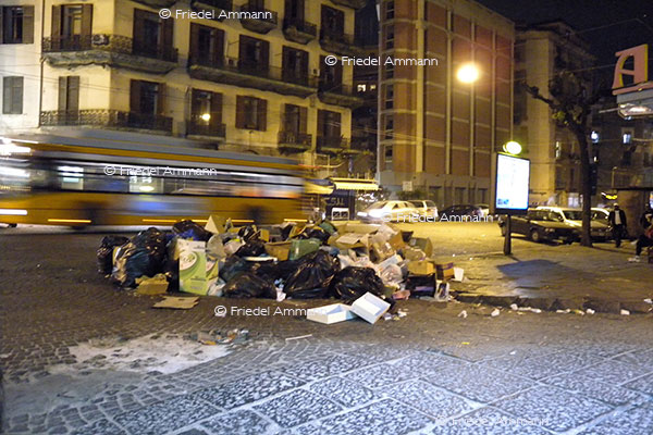 WORLD - Italia, Napoli
