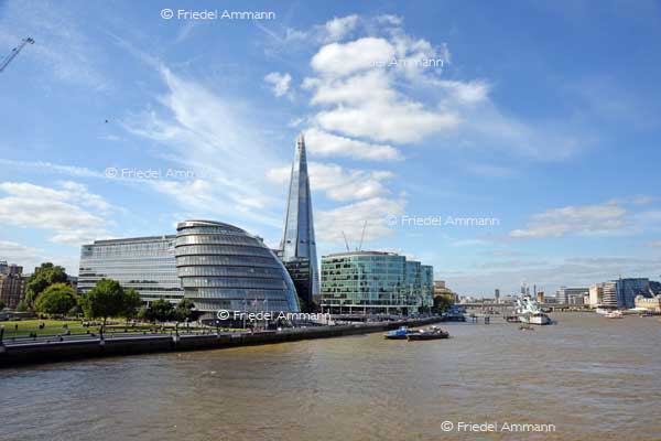 WORLD – London - City Hall, „The Shard“ House