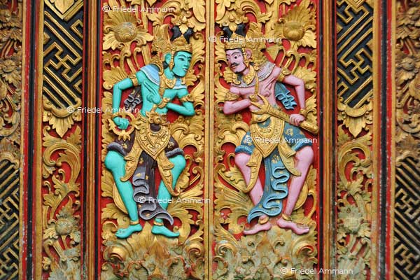 WORLD - Indonesien, Bali – ornament at Ulun Danu temple