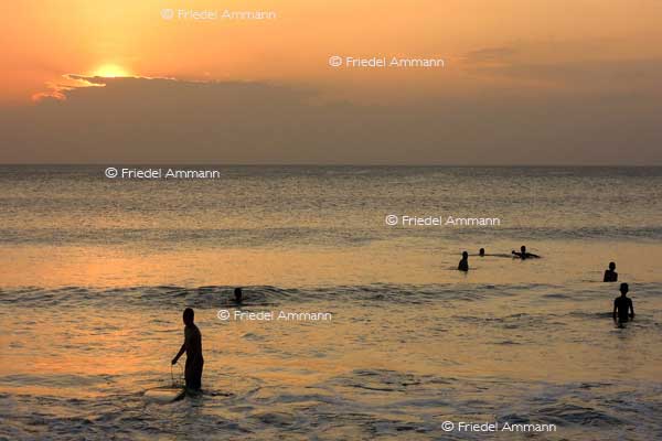 WORLD - Indonesien, Bali – Kuta Beach