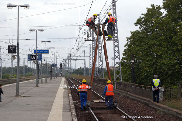 WIRTSCHAFT / ECONOMY - Handwerk / Craft – Elektriker / Electrician