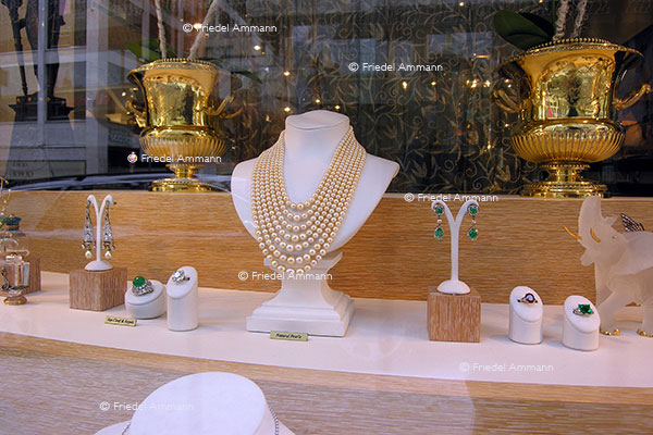 WIRTSCHAFT / ECONOMY - Business – Bijouterie / Jeweller