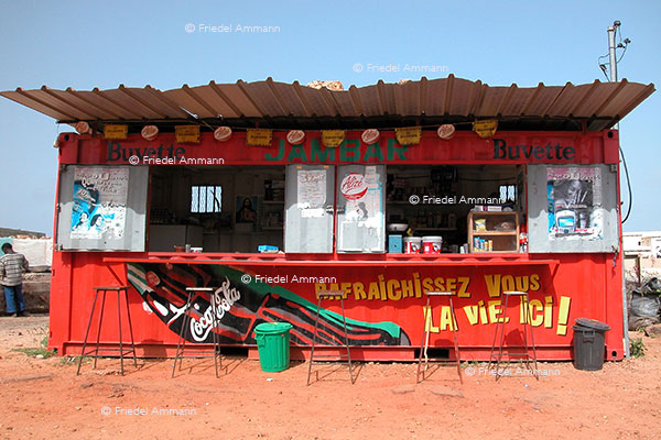 WIRTSCHAFT / ECONOMY - Business - Buvette - Dakar, Senegal