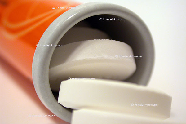 WIRTSCHAFT / ECONOMY - Big Business - Pharma