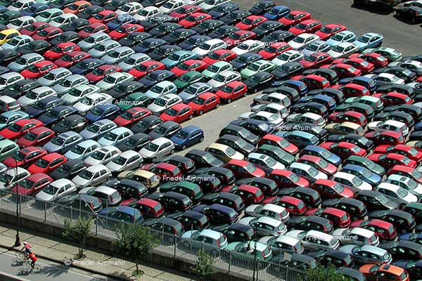 WIRTSCHAFT / ECONOMY - Big Business – Autobranche / Car Trade