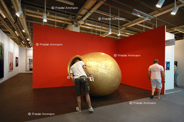 WIRTSCHAFT / ECONOMY – Geld / Finance - ART Kunstmesse, Basel