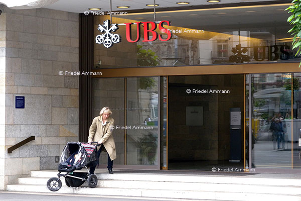 WIRTSCHAFT / ECONOMY – Geld / Finance - UBS