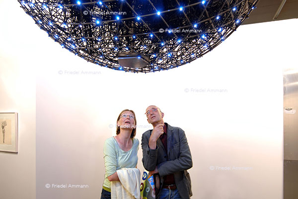 WIRTSCHAFT / ECONOMY - Globalisierung / Globalization - «Raumschiff Erde» / «Spaceship Earth» Robert Buckminster Fuller - ART Kunstmesse Basel