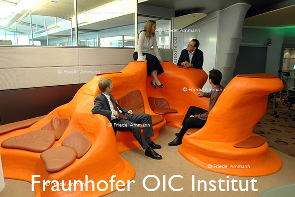 WIRTSCHAFT / ECONOMY - Forschung / Research - Fraunhofer OIC Institut – Stuttgart, Deutschland
