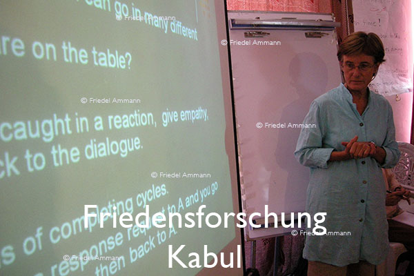 WIRTSCHAFT / ECONOMY - Forschung / Research – Friedensforschung – Kabul, Afghanistan