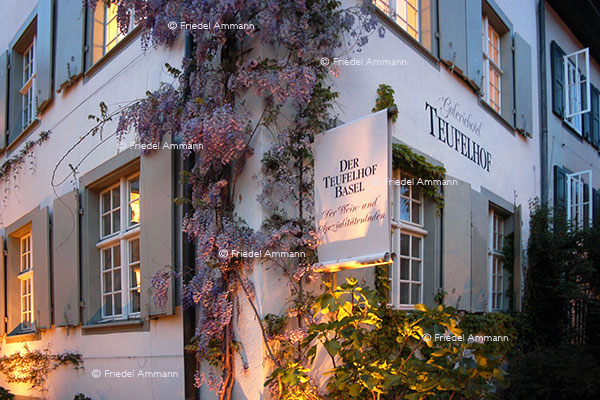 WIRTSCHAFT / ECONOMY - Tourismus Schweiz  - Hotel TEUFELHOF, Basel