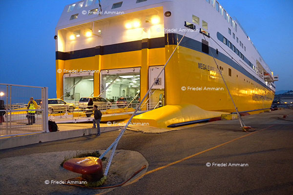 WIRTSCHAFT / ECONOMY - Tourismus international - Fähre, Ferry