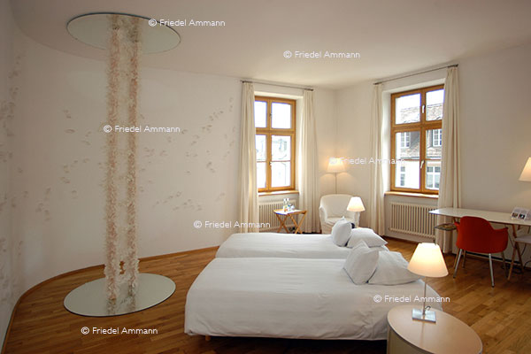 WIRTSCHAFT / ECONOMY - Hotellerie - Der Teufelhof, Basel