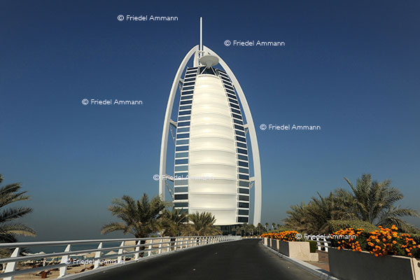 WIRTSCHAFT / ECONOMY - Hotellerie - Burj al Arab Hotel, Dubai
