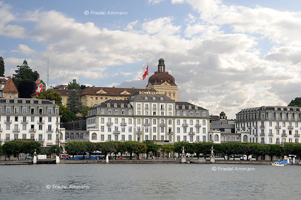 WIRTSCHAFT / ECONOMY - Gastronomie / Hospitality - Restaurant Schweizerhof, Luzern