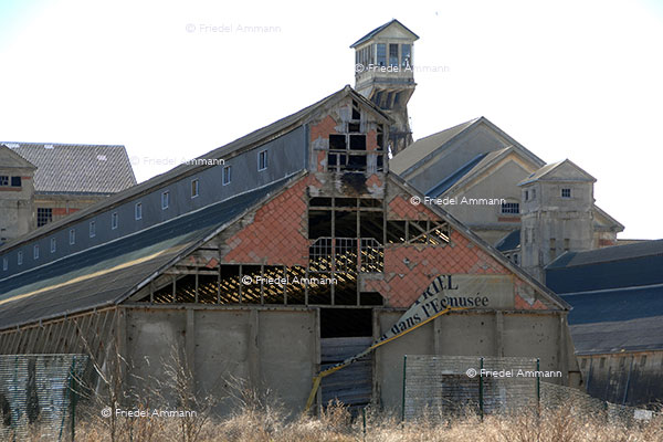 WIRTSCHAFT / ECONOMY - Industrie Brachen / Brownfield - Stillgelegte Kaligrube / Potash Mine Rudolph bei Pulversheim - Elsass, France