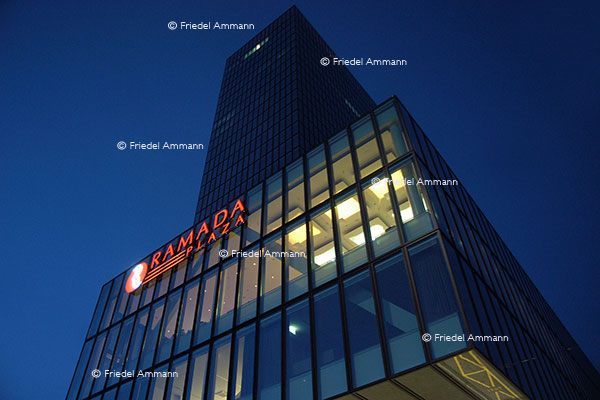WIRTSCHAFT / ECONOMY – Messen / Exhibitions – Messeturmhotel / Tower Hotel Ramada, Basel