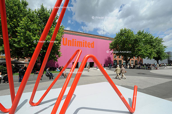 WIRTSCHAFT / ECONOMY – Messen / Exhibitions - ART Unlimited Kunstmesse Basel