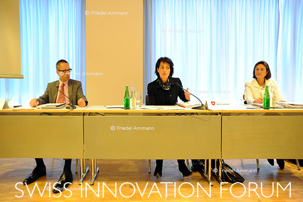 WIRTSCHAFT / ECONOMY - Symposien / Conventions – Bundesrätin / Minister for Economic Affairs Doris Leuthard