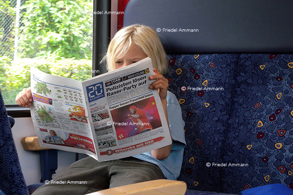 WIRTSCHAFT / ECONOMY - Kommunikation / Communication – Pendlerzeitung / Commuter Paper