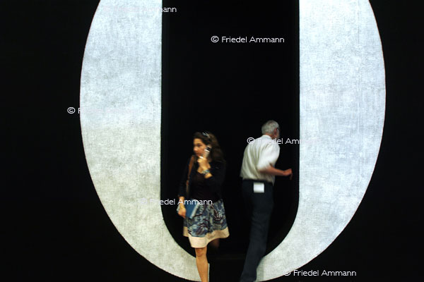 WIRTSCHAFT / ECONOMY - Kommunikation / Communication - ART Unlimited BASEL
