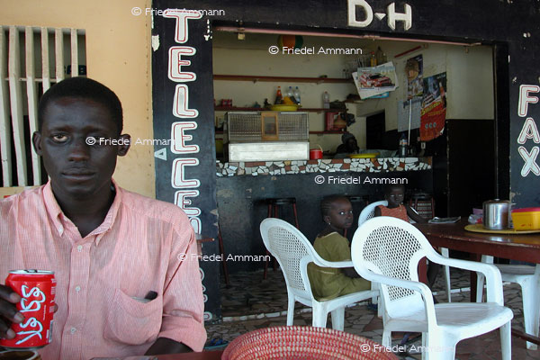 WIRTSCHAFT / ECONOMY – Werbung / Advertisement - Senegal