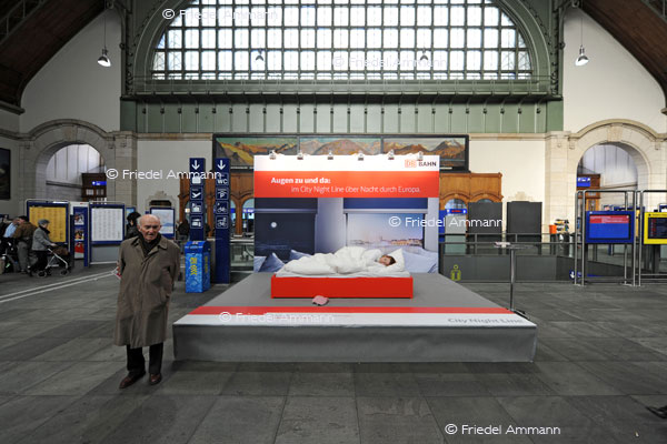 WIRTSCHAFT / ECONOMY – Werbung / Advertisement