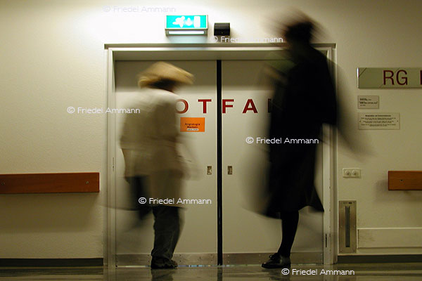 WIRTSCHAFT / ECONOMY - Schulmedizin / Medical Science – Notfallaufnahme / Emergency Ward