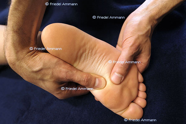 WIRTSCHAFT / ECONOMY - Komplementäre Medizin / Alternative Medicine  - Reflexzonenmassage am Fuss / Foot Reflex
