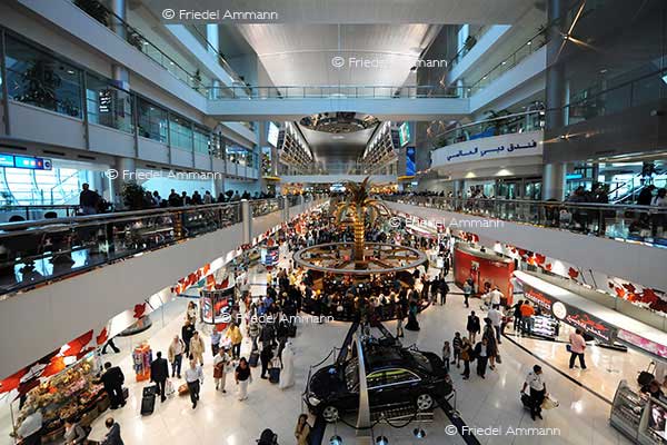 WIRTSCHAFT / ECONOMY - Mobilität / Mobility - Luftfahrt / Airtravel - Duty Free Shopping, Dubai