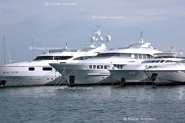 WIRTSCHAFT / ECONOMY - Mobilität / Mobility - Schifffahrt / Shipping – Jachthafen / Marina Monte Carlo - Côte d'Azur, France