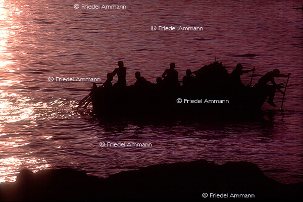 WIRTSCHAFT / ECONOMY - Mobilität / Mobility - Schifffahrt / Shipping - Lake Malawi