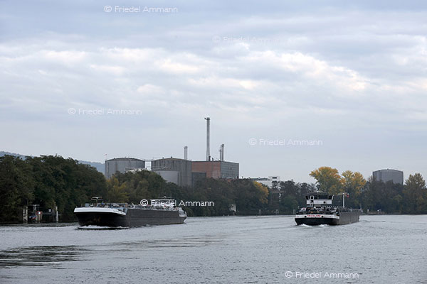 WIRTSCHAFT / ECONOMY - Mobilität / Mobility – Rheinhafen / Port Birsfelden bei Basel